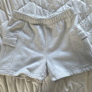 Aritzia TNA Heather Gray Women's Cargo Shorts